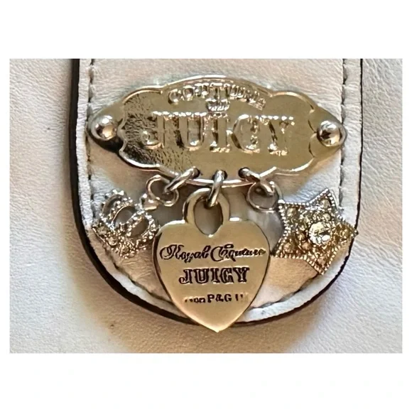 Vintage Juicy Couture White Leather Accordion Wallet with Heart and Crown Charms - Picture 4 of 8